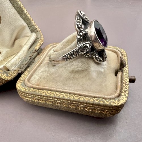 Bague Marquise vers 1980 argent -marcassites- Améthyste Vintage Taille 55/17,7mm