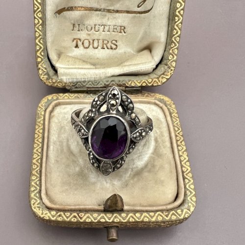 Bague Marquise vers 1980 argent -marcassites- Améthyste Vintage Taille 55/17,7mm