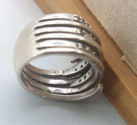 Bague multi anneaux, décor zircon, en argent massif ^