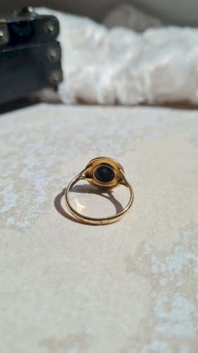 Bague plaqué or et onyx