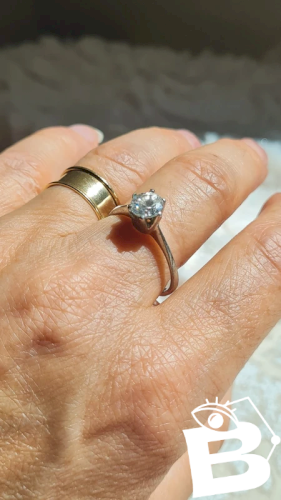 Bague solitaire en argent