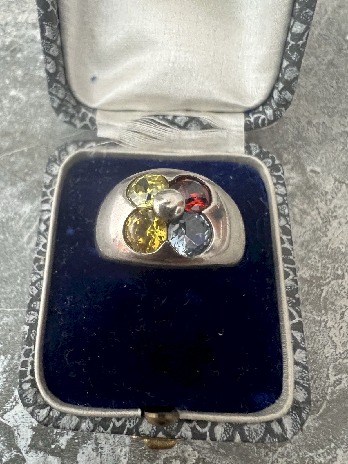 Bague Cannelée en argent massif