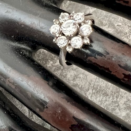Bague Vintage Marguerite taille 51 FR -zircons- Argent - Modele Joaillerie