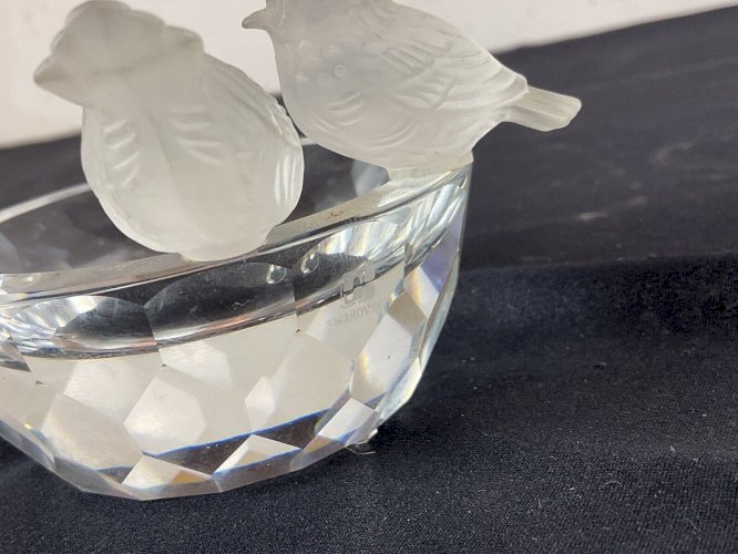 Baguier  Swarovski oiseaux sur leur abreuvoir