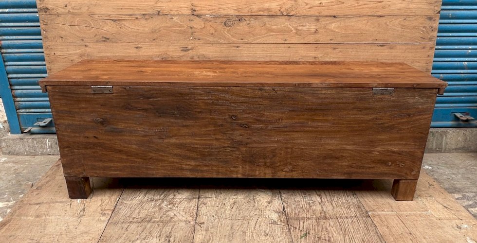 banc - coffre en teck birman avec  ferrures dorigine