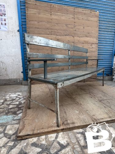 Banc en métal et lattes teck