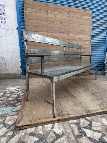 Banc en métal et lattes teck