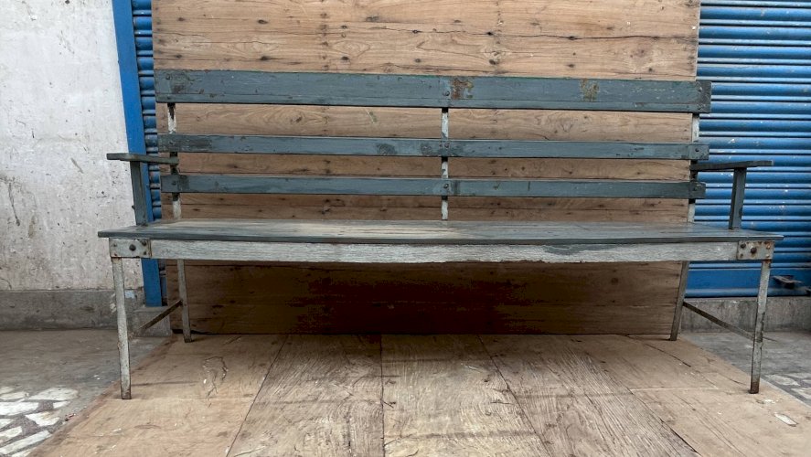 Banc en métal et lattes teck