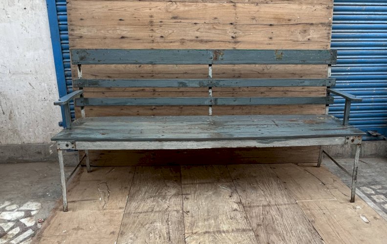 Banc en métal et lattes teck