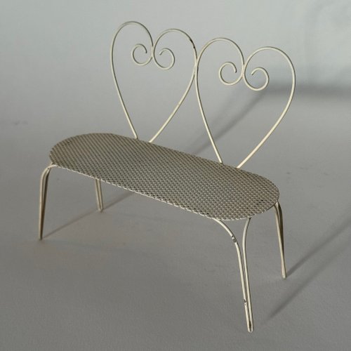 Banc miniature Poupées Peynet en fer forgé perforé 1960 L9324
