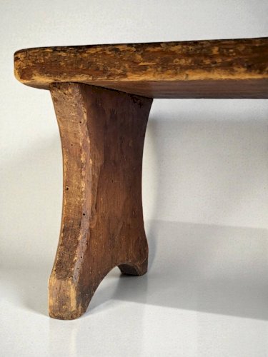 Banc / repose pieds en bois