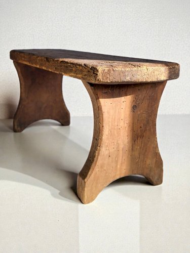 Banc / repose pieds en bois