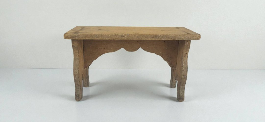 Banc / repose pieds / tabouret