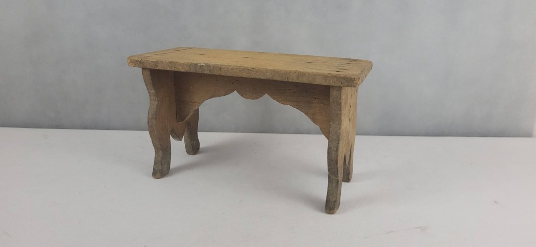 Banc / repose pieds / tabouret