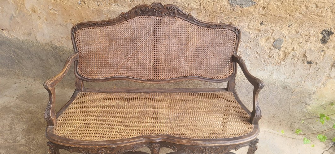 Banquette cannée en rotin Louis XV, époque XIXème