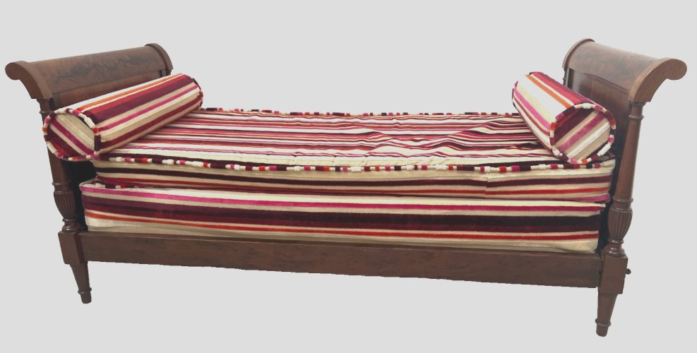 Banquette lit de repos de style Louis XVI en acajou XIX siècle
