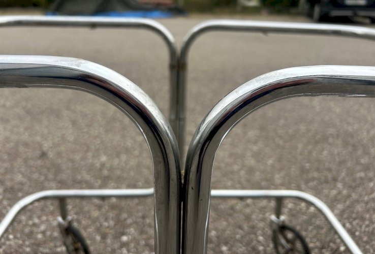 bar roulant en chrome années 70