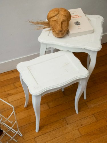 Barbara, les 2 tables gigognes blanches en bois N°111