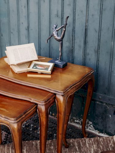 Barbara, les tables gigognes en bois N°33