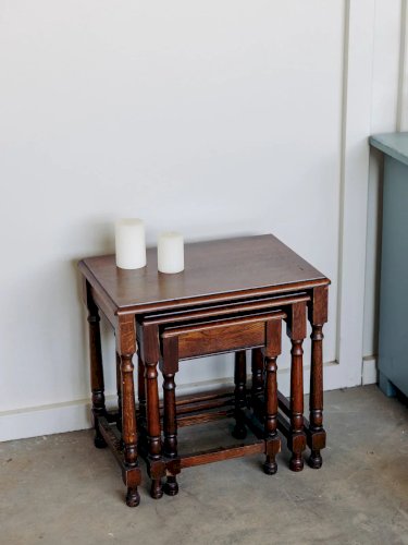 Barbara, les tables gigognes en bois N°56