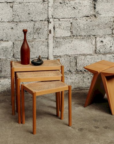 Barbara, les tables gigognes en cannage N°41