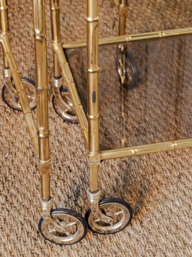 Barbara, les tables gigognes en laiton doré et verre fumé N°138