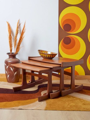 Barbara, les tables gigognes scandinaves en bois N°128