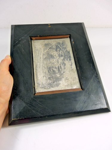 Bas relief argent repoussé XIX° SCENE DE CHASSE poinçon tête sanglier cadre bois