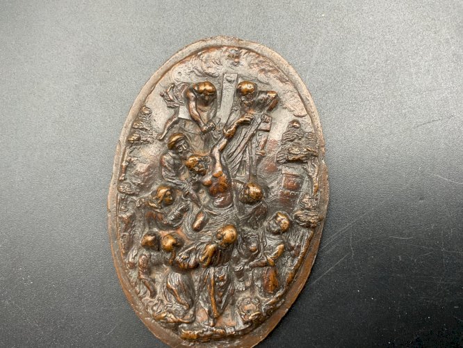 Bas relief religieux bronze