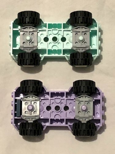 Bases et roues de véhicules Lego
