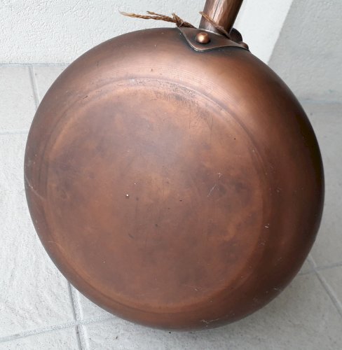 Bassinoire en cuivre