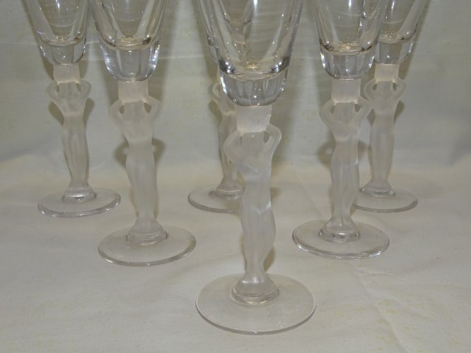 -BAYEL 6 VERRES A PIEDS FEMMES NUES VENUS HAUTEUR 20,7 cm TABLE de FETES