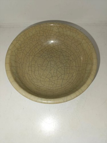 beau bol asiatique (chine?) à 4 caracteres ceramique craquelé en bon etat