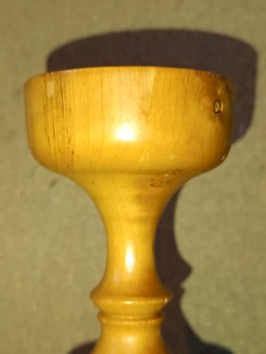 beau bougeoir en bois tourne brutaliste en bon etat