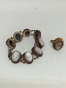beautiful vintage cameo bracelet and ring by Giuseppe Mandile in good condition