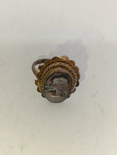 beau bracelet ancien caméé et bague  par giuseppe mandile en bon etate