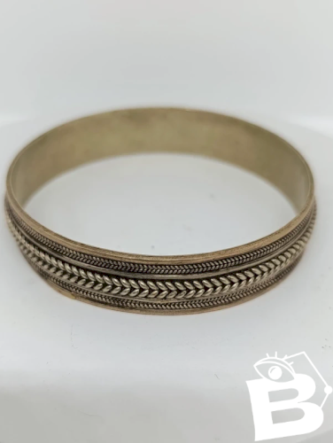 beau bracelet multi matiere (cuivre, argent? ) style berbere en bon etat