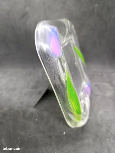 Beau cadre photo à decor de tulipe en verre de murano en bon etat