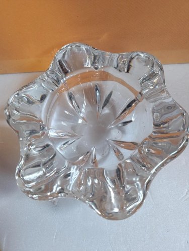 beau cendrier en cristal de la manufacture de val st lambert en bon etat