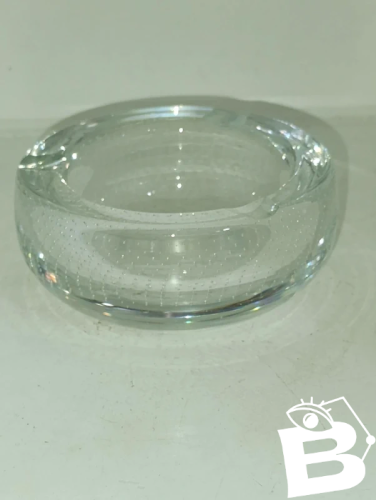 beau cendrier incrustation bulle signé VNGC  ou VGNC en bon etat