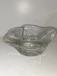 beau cendrier/ vide poche  en cristal signé Daum france en bon etat