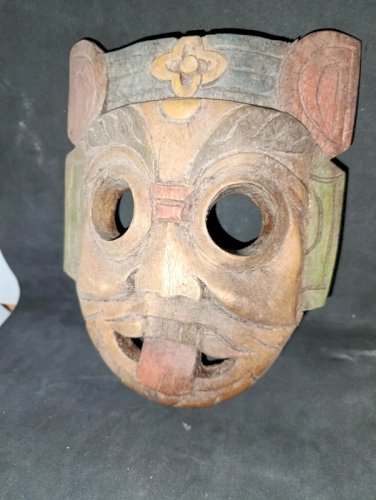 beau masque sculptee en bois dorigine asiatique Thaïlande? indonesie? en bon etat