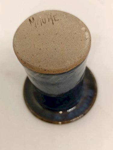 beau petit bougeoir signé annie maume en bon etat