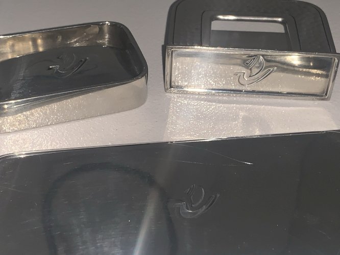 Beau petit set de bureau art déco moderniste en métal embouti