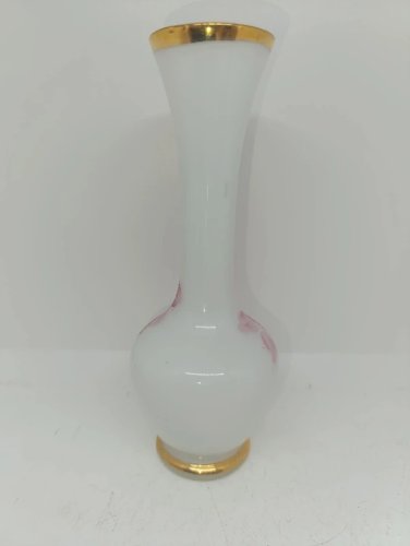 beau petit vase ancien en opaline à decor floral en bon etat