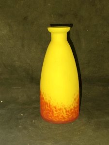 beautiful small marmorean glass vase typical of Muller Frères in good condition
