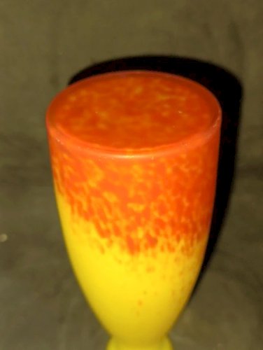 beau petit vase en verre marmoreen typique muller freres en bon etat