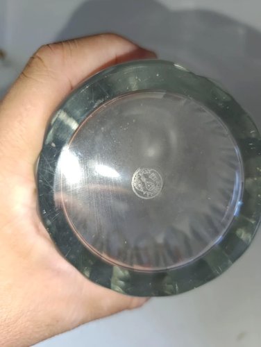 beau pichet en cristal de la manufacture de baccarat en bon etat