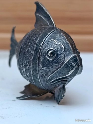 Beau poisson en argent 925 signé otopazio en bon état