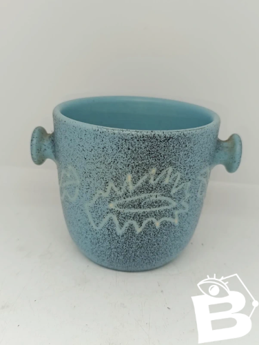 beau pot à anse design signé les potiers normands en bon etat